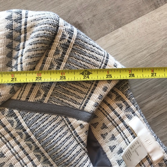 H&M Full Zip Modern Boho Embroidered Blazer w Shoulder Pads Sz 32 - Picture 11 of 11